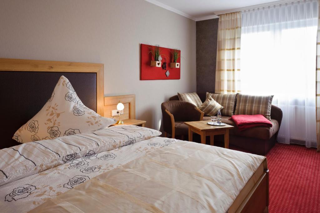 Hotel Pfeffermuehle Borchen Room photo